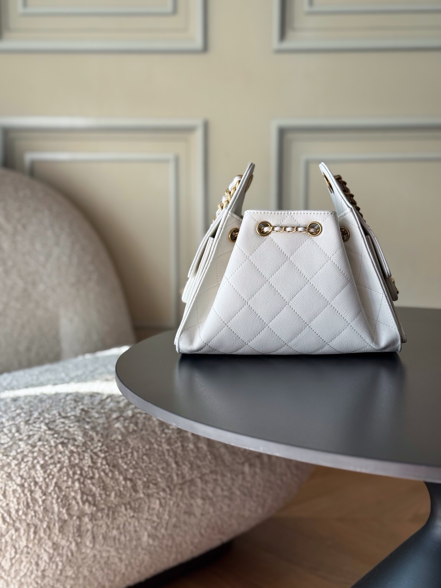 CHANEL 25 MINI HOBO BAG GRAINED CALFSKIN AS5631 01 (22*20*12.5cm) - Image 4
