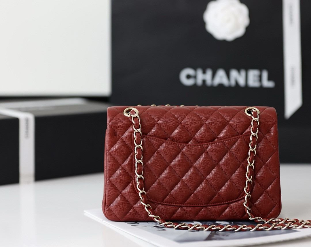 CHANEL Classic Handbag in Grained Litchi Pattern Calfskin Gold-Tone Metal 15.5 × 25.5 × 6.5 cm - Image 6