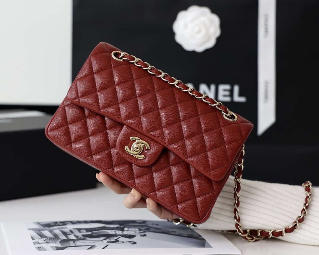 CHANEL Classic Handbag in Grained Litchi Pattern Calfskin Gold-Tone Metal 15.5 × 25.5 × 6.5 cm - Image 10