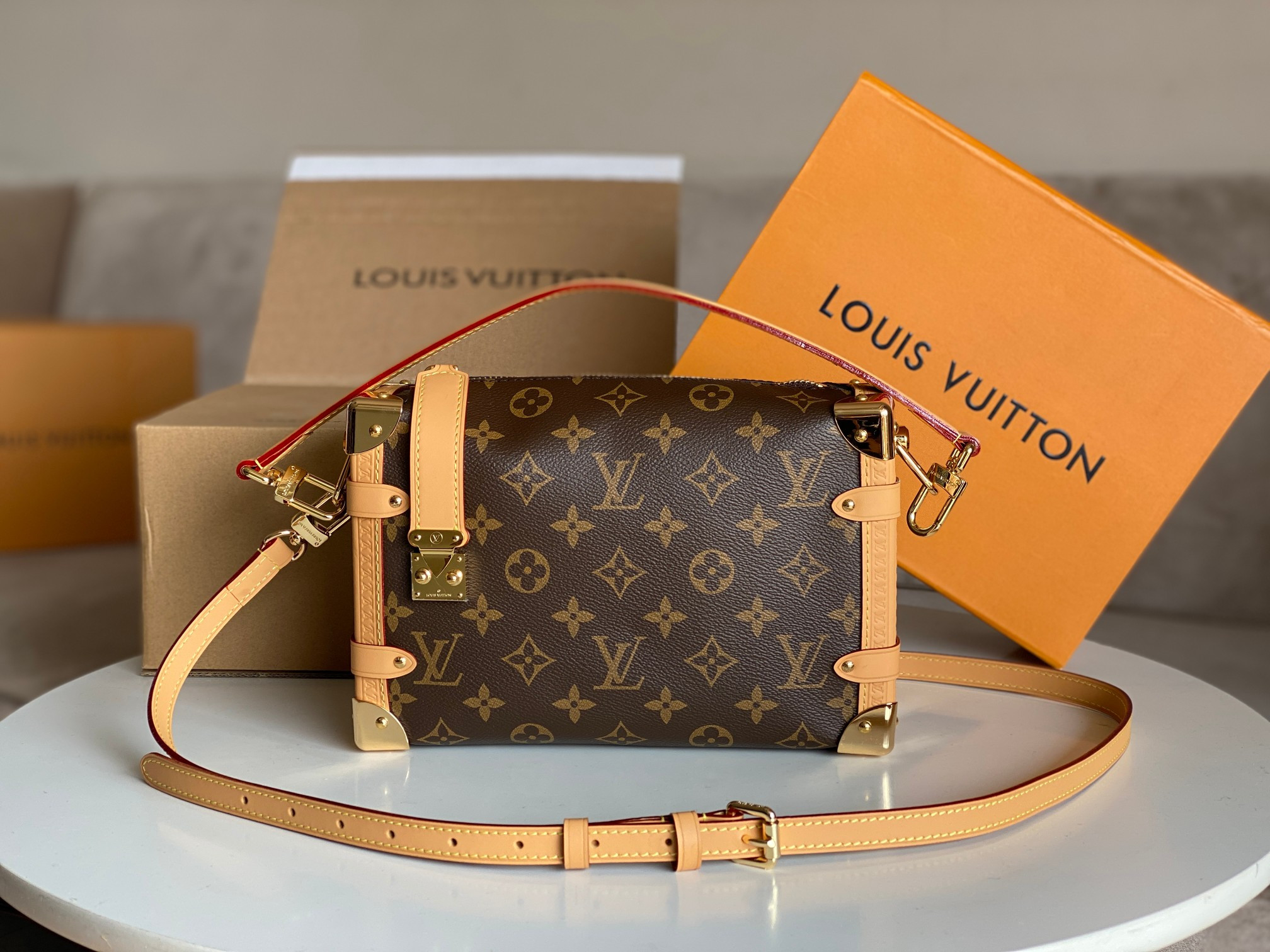 LV SIDE TRUNK MM M21460 8.3 x 5.5 x 2.4 inches