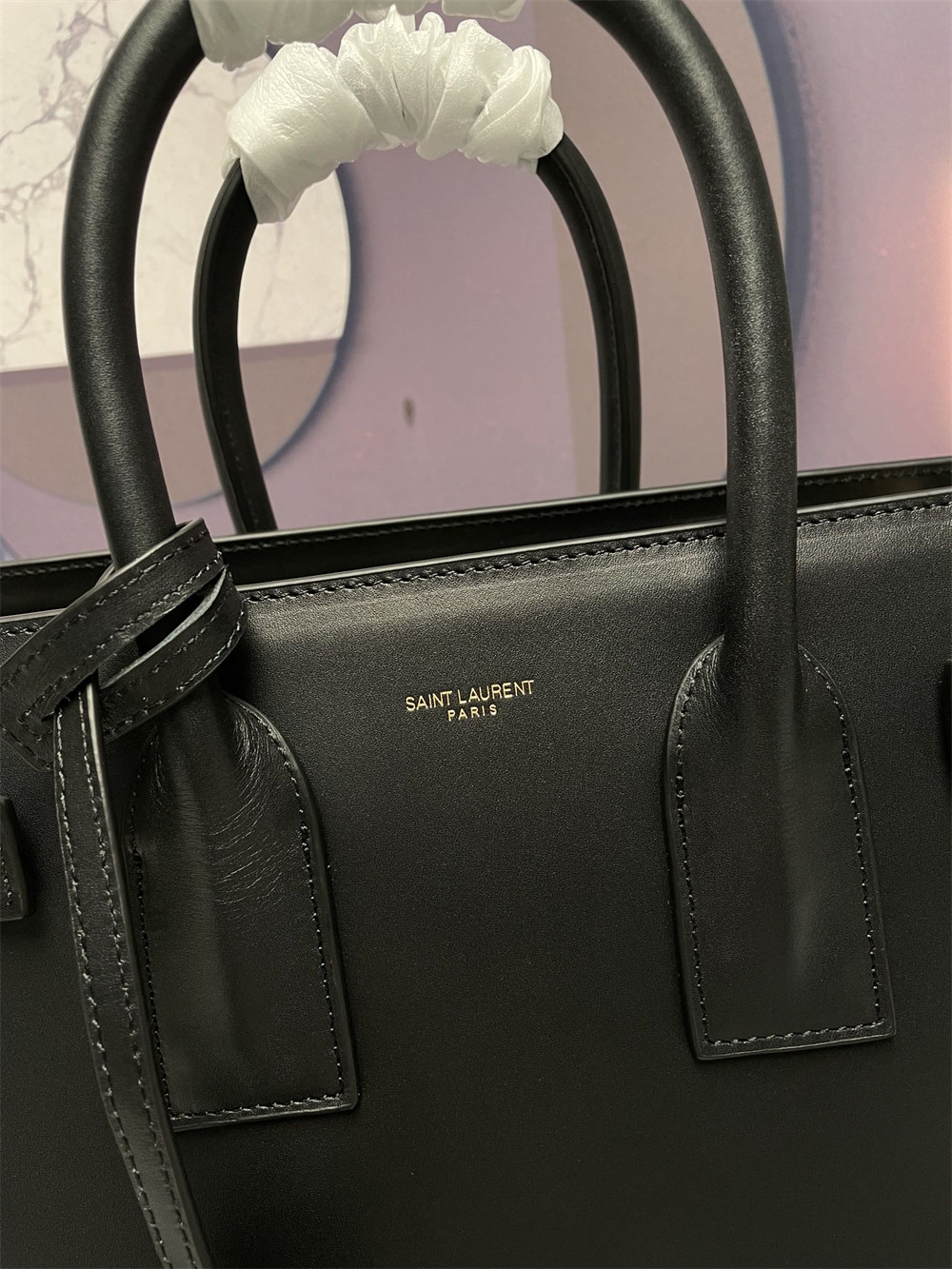 YSL SAC DE JOUR SMALL IN SHINY LEATHER BLACK - Image 6