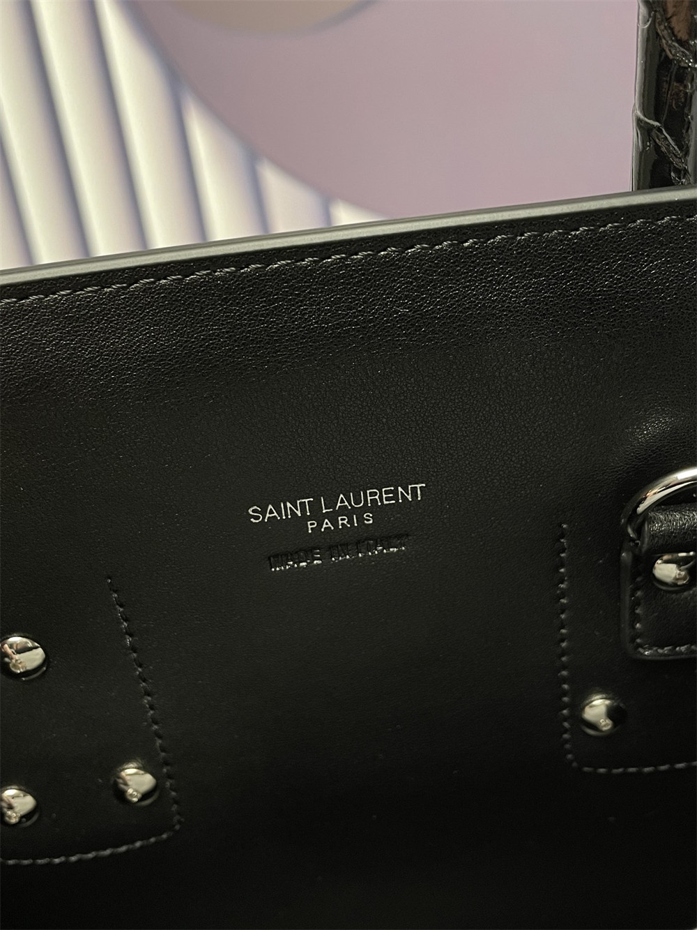 YSL SAC DE JOUR SMALL IN CROCODILE EMBOSSED LEATHER - Image 9