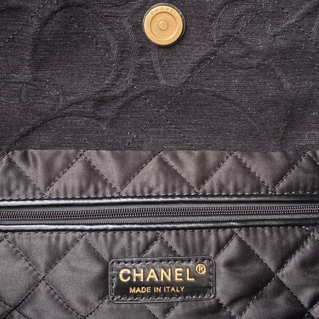 CHANEL 22 HANDBAG velvet black 15.21*16.38*3.12 in - Image 7