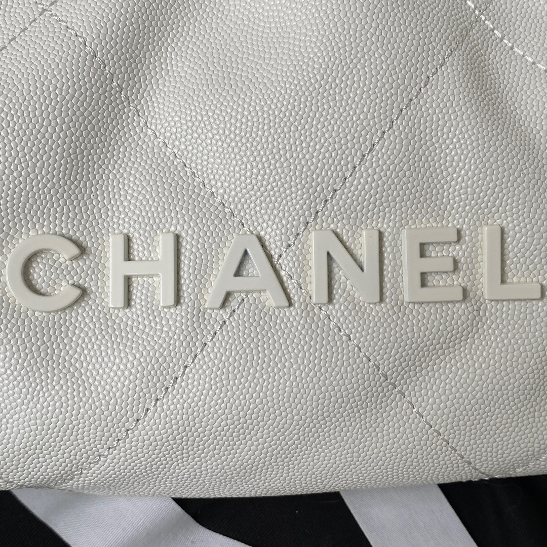 CHANEL 22 MINI HANDBAG GRAINED LEATHER WHITE 7.8 * 7.4 * 2.3 in - Image 5