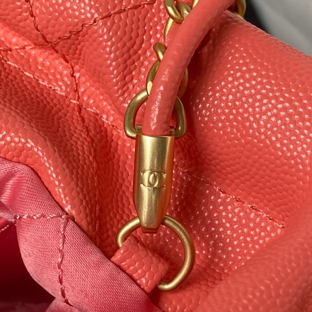CHANEL 22 MINI HANDBAG GRAINED LEATHER RED 7.8 * 7.4 * 2.3 in - Image 7