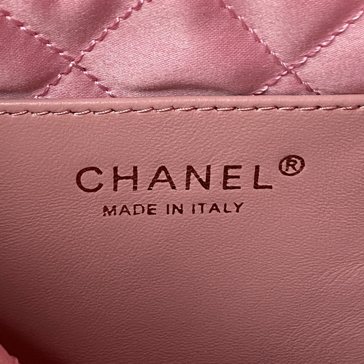 CHANEL 22 MINI HANDBAG GRAINED LEATHER PINK 7.8 * 7.4 * 2.3 in - Image 9