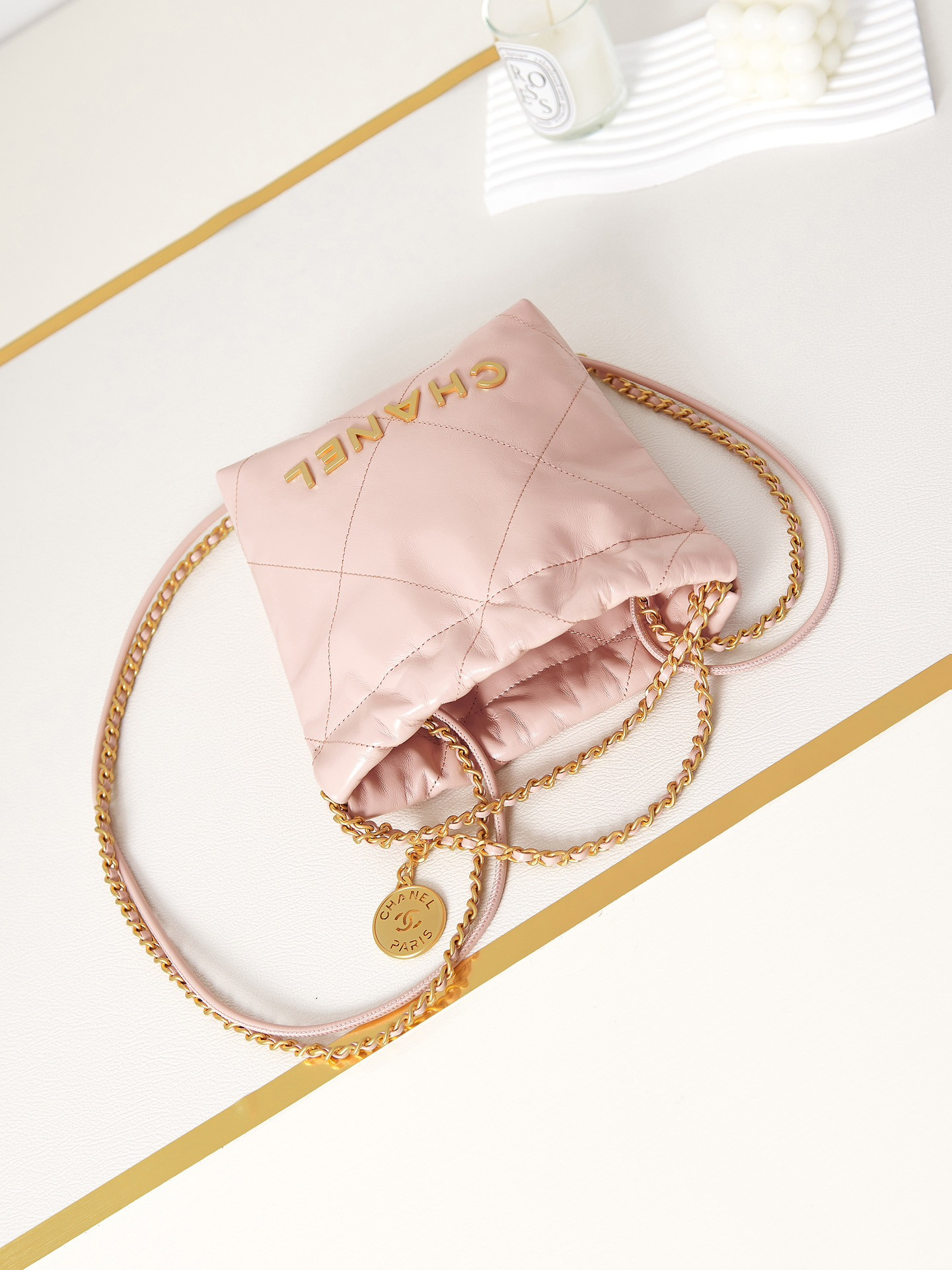 CHANEL 22 MINI HANDBAG Shiny Calfskin Pink 7.8 * 7.4 * 2.3 in - Image 8