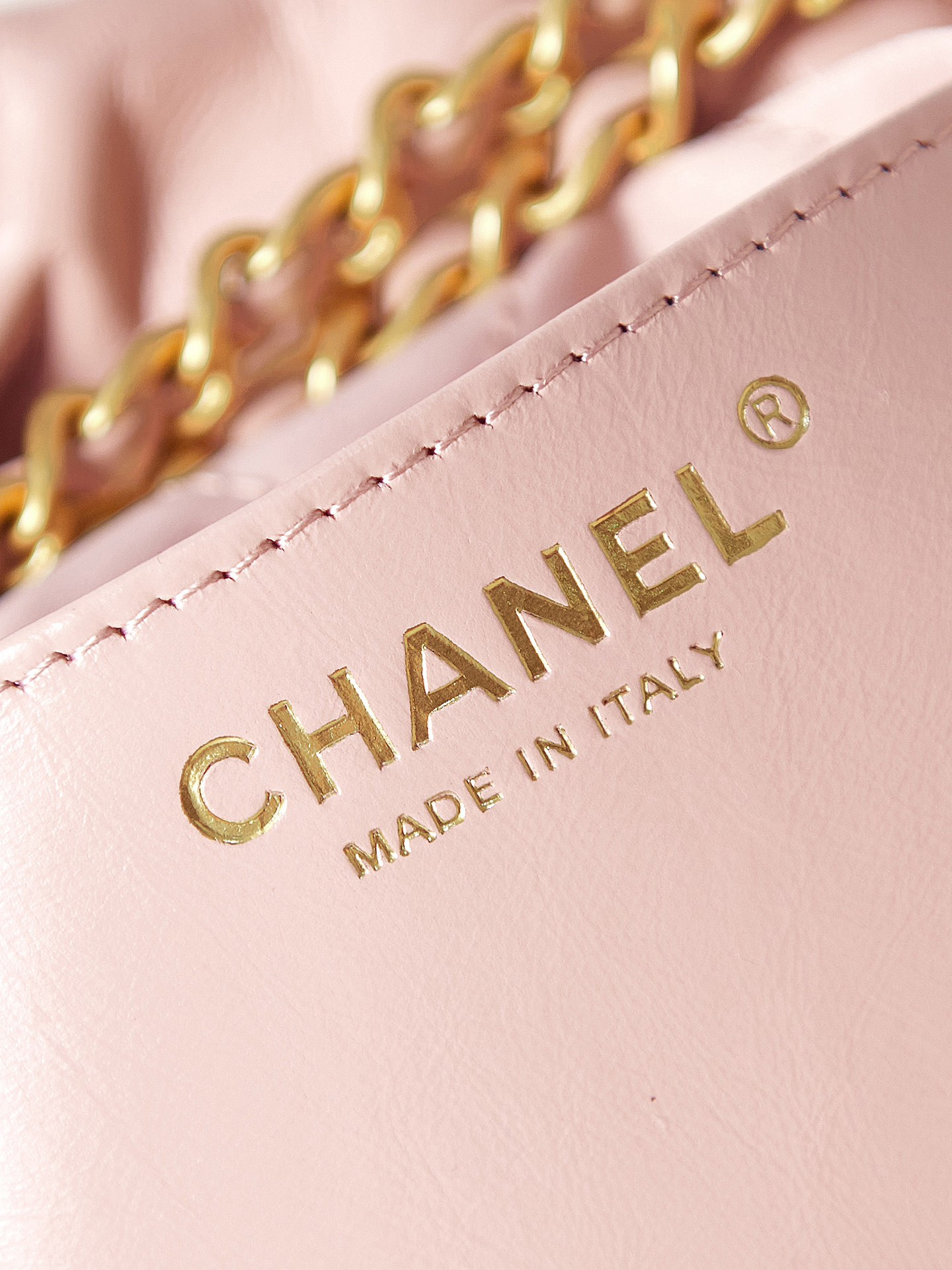 CHANEL 22 MINI HANDBAG Shiny Calfskin Pink 7.8 * 7.4 * 2.3 in - Image 10