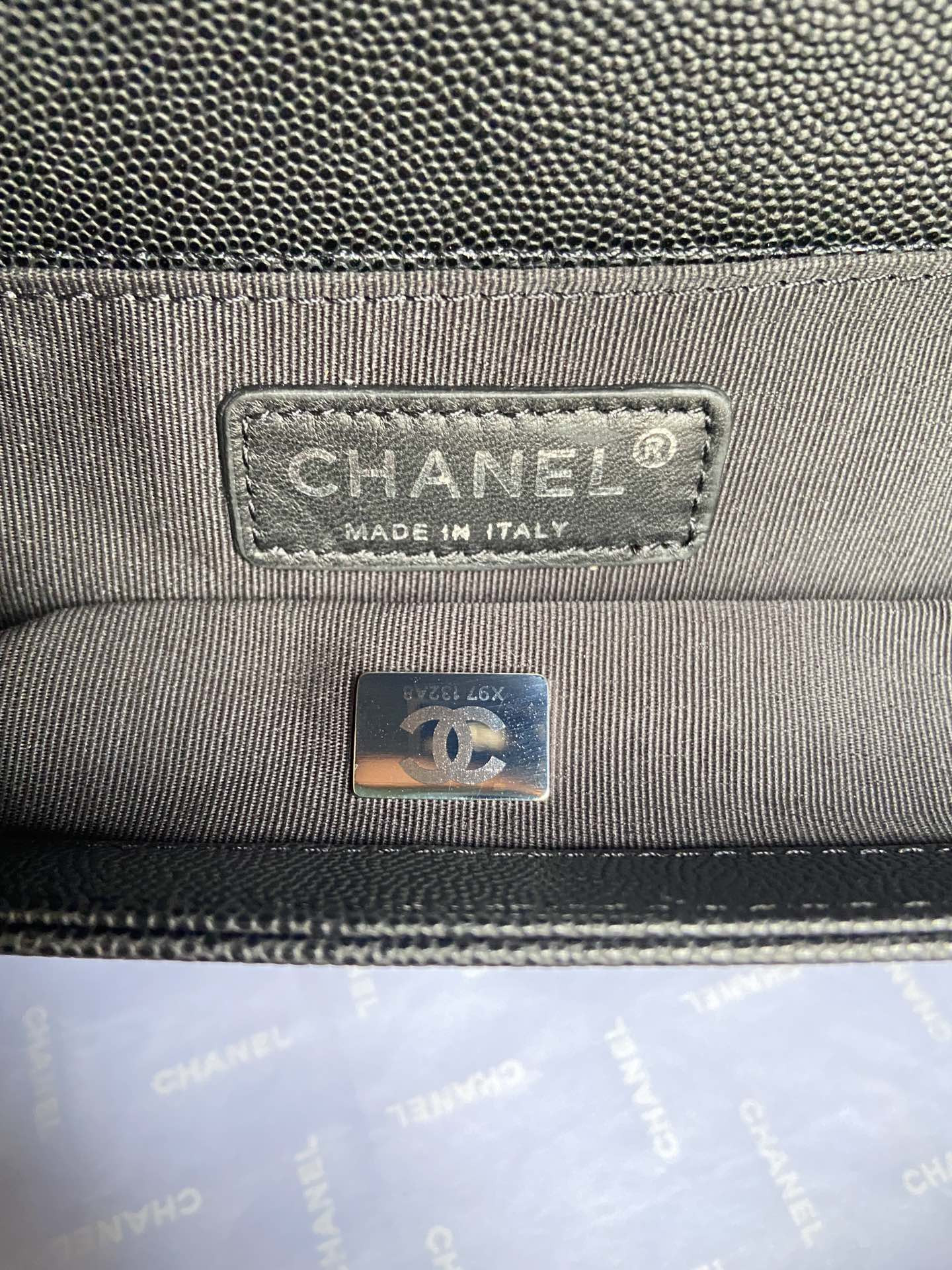 BOY CHANEL HANDBAG Shiny Grained Calfskin Silver-Tone Metal Black 67086(5.9 × 9.8 × 3.5 in) - Image 9