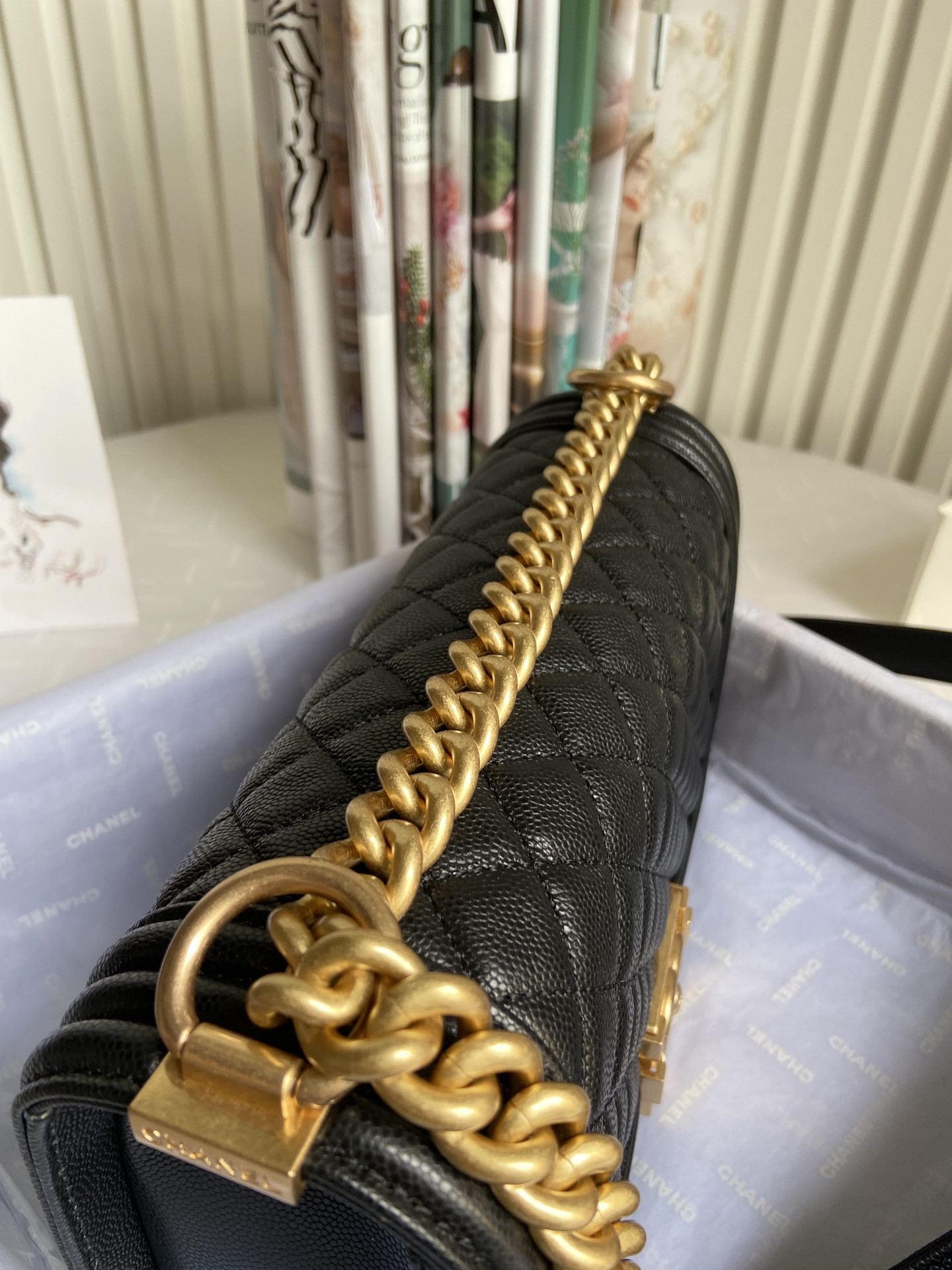 BOY CHANEL HANDBAG Shiny Grained Calfskin 5.9 × 9.8 × 3.5 in - Image 5