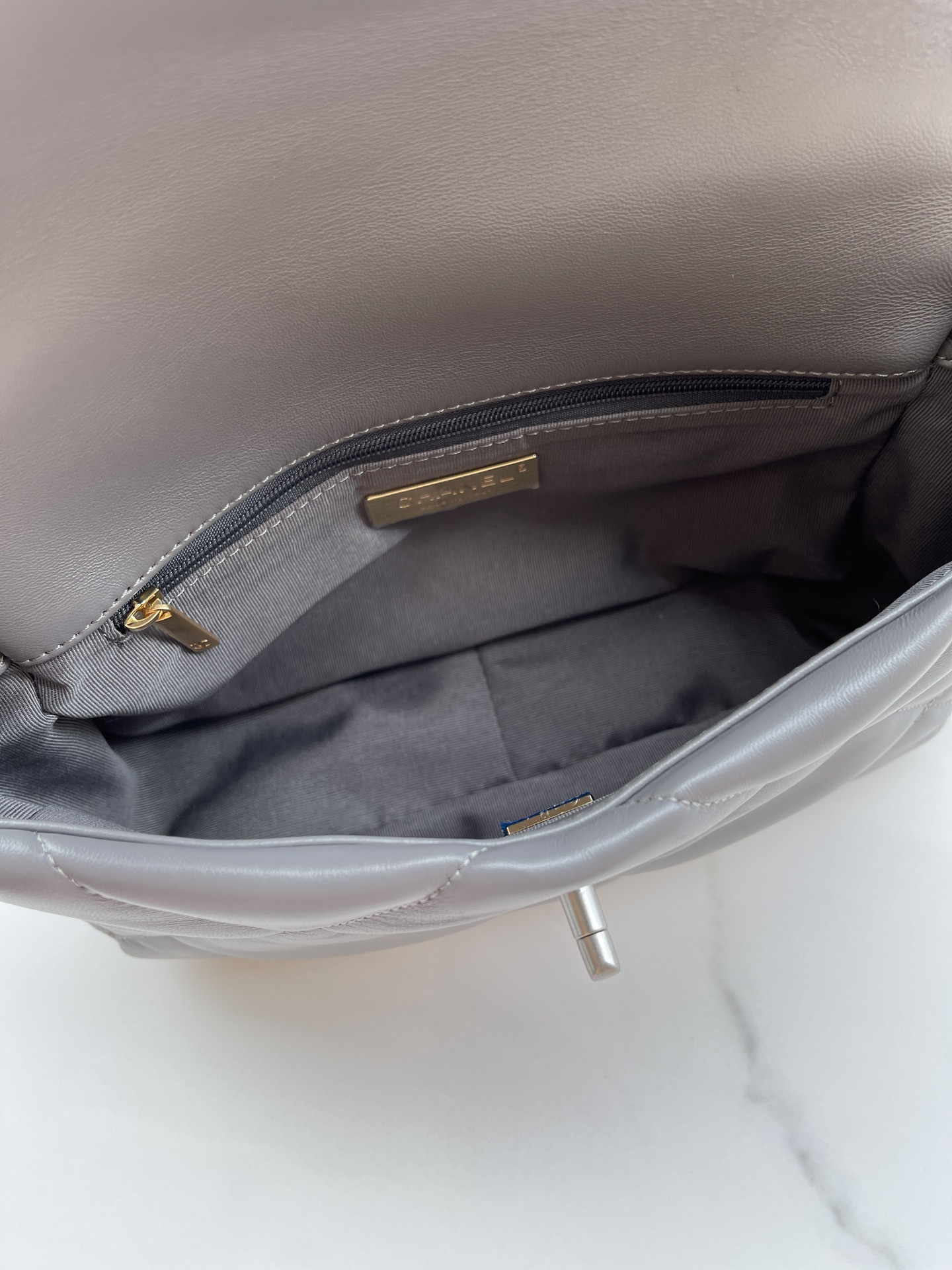 CHANEL 19 HANDBAG Shiny Leather, Gold-Tone, Silver-Tone Ruthenium-Finish Metal Dark Gray 6.2 * 10.1 * 3.5 in - Image 7