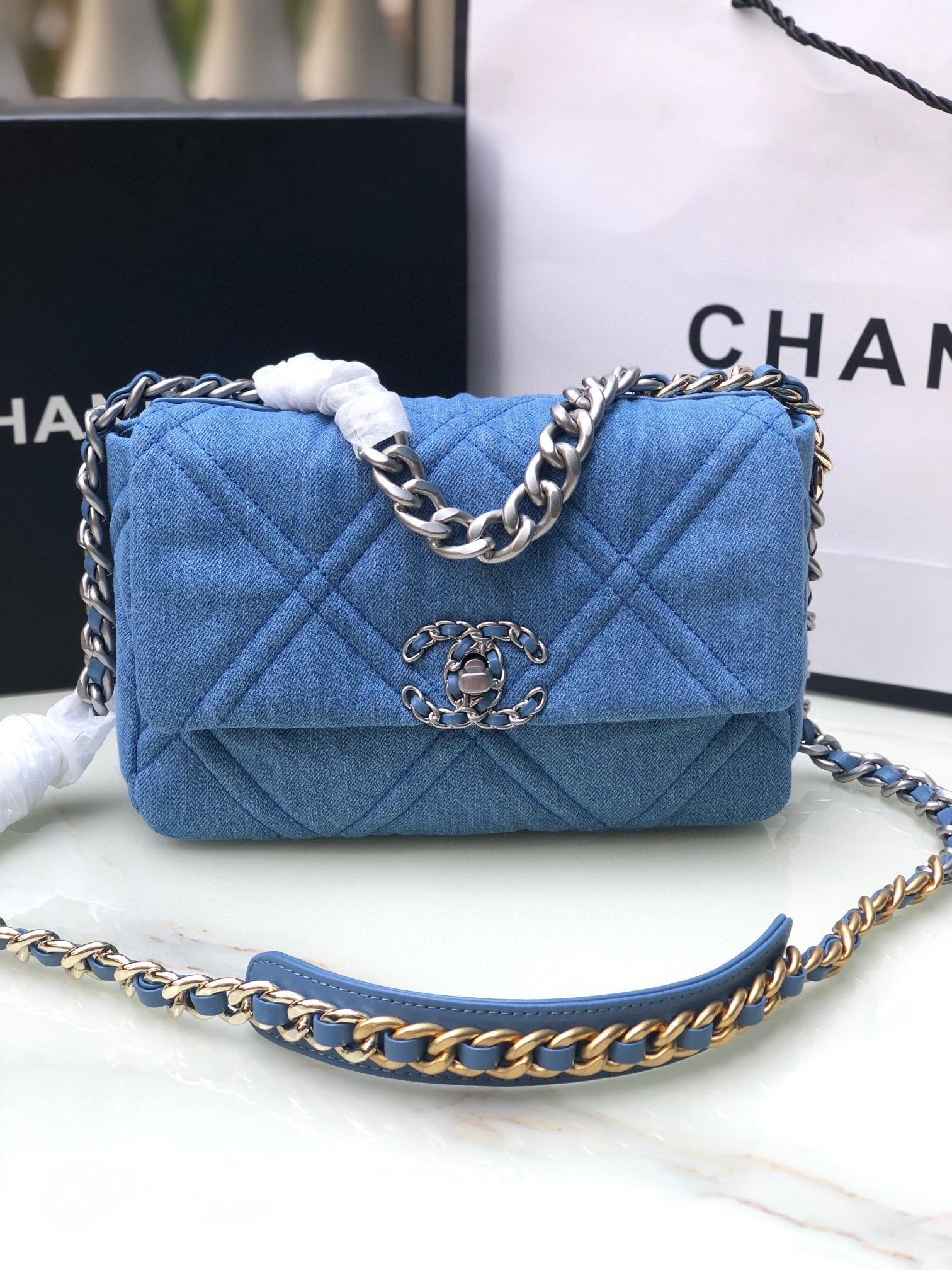 CHANEL 19 HANDBAG, Gold-Tone, Silver-Tone Ruthenium-Finish Metal Blue 6.2 * 10.1 * 3.5 in