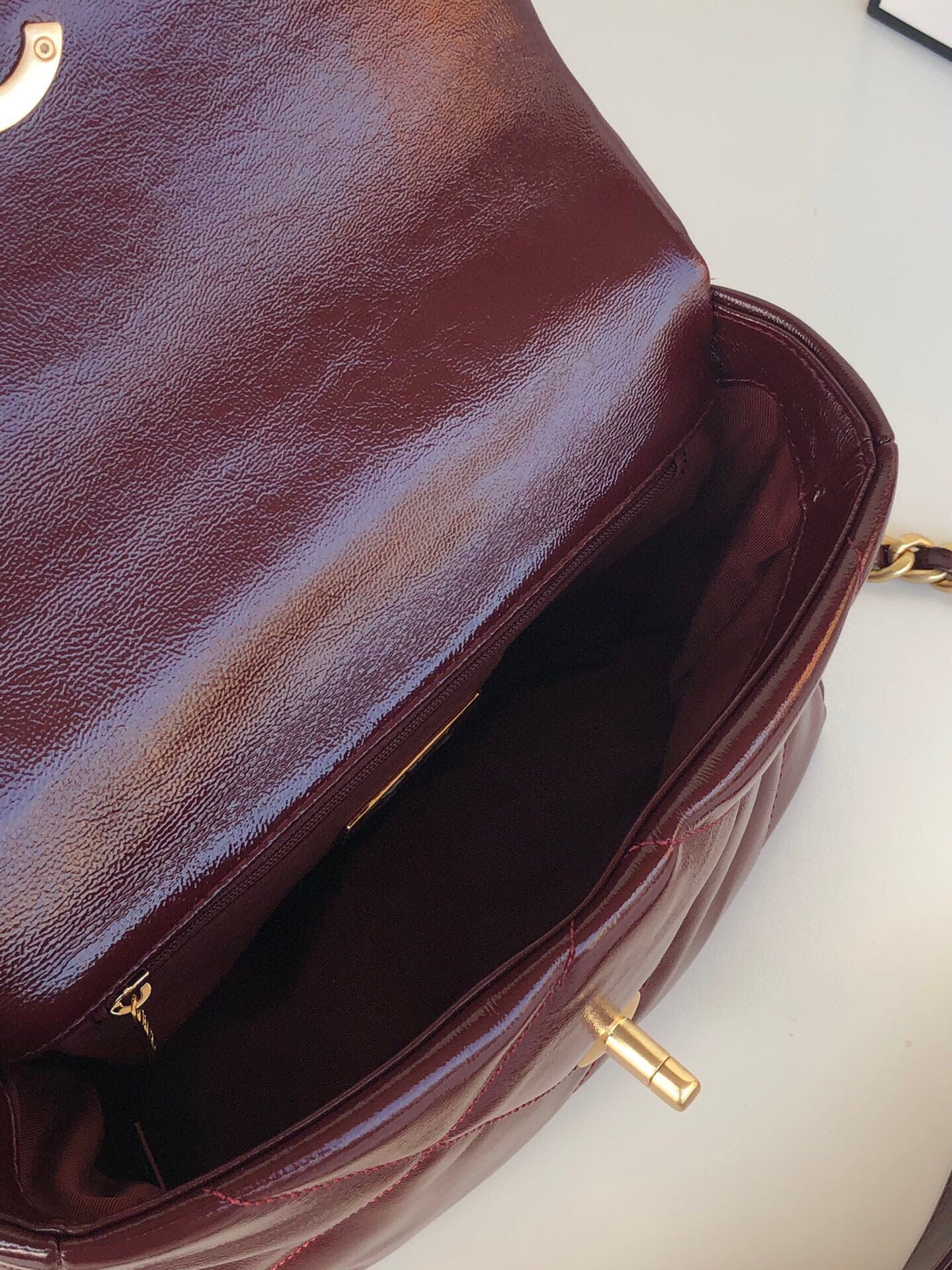 CHANEL 19 HANDBAG Shiny Leather, Gold-Tone, Silver-Tone Ruthenium-Finish Metal Dark Red 6.2 * 10.1 * 3.5 in - Image 9