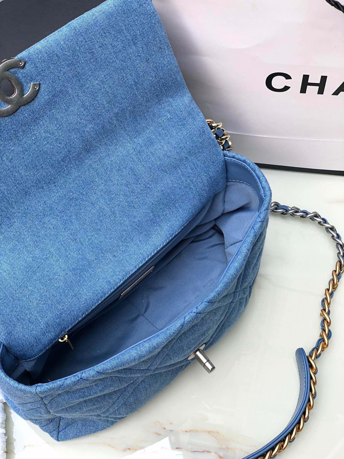 CHANEL 19 LARGE HANDBAG, Gold-Tone, Silver-Tone Ruthenium-Finish Metal Blue 7.8 * 11.7 * 3.9 in - Image 8