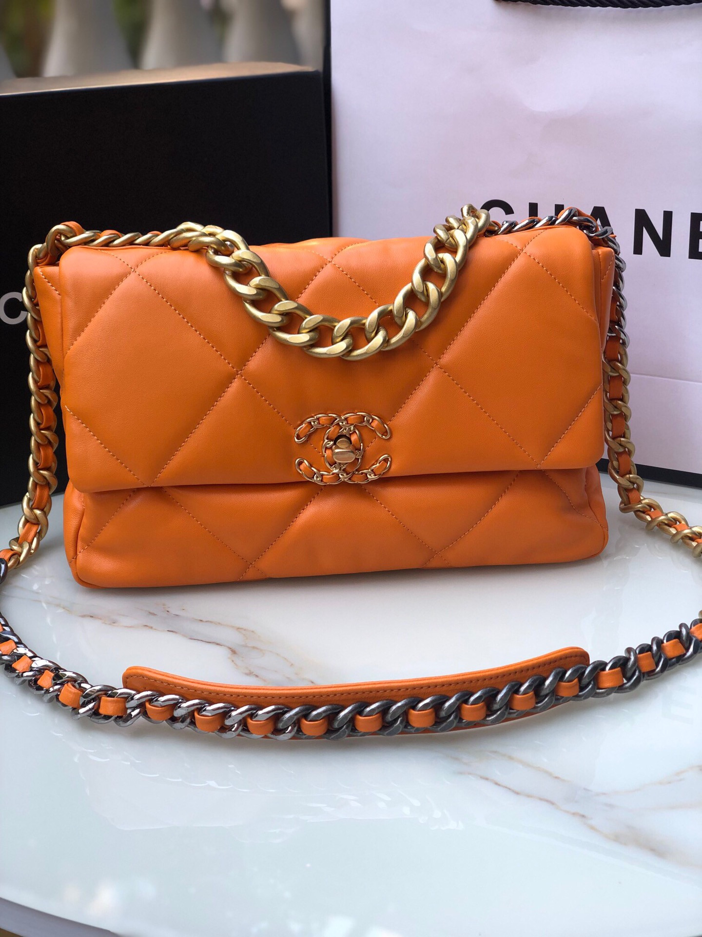 CHANEL 19 LARGE HANDBAG Shiny Leather, Gold-Tone, Silver-Tone Ruthenium-Finish Metal Orange 7.8 * 11.7 * 3.9 in - Image 2