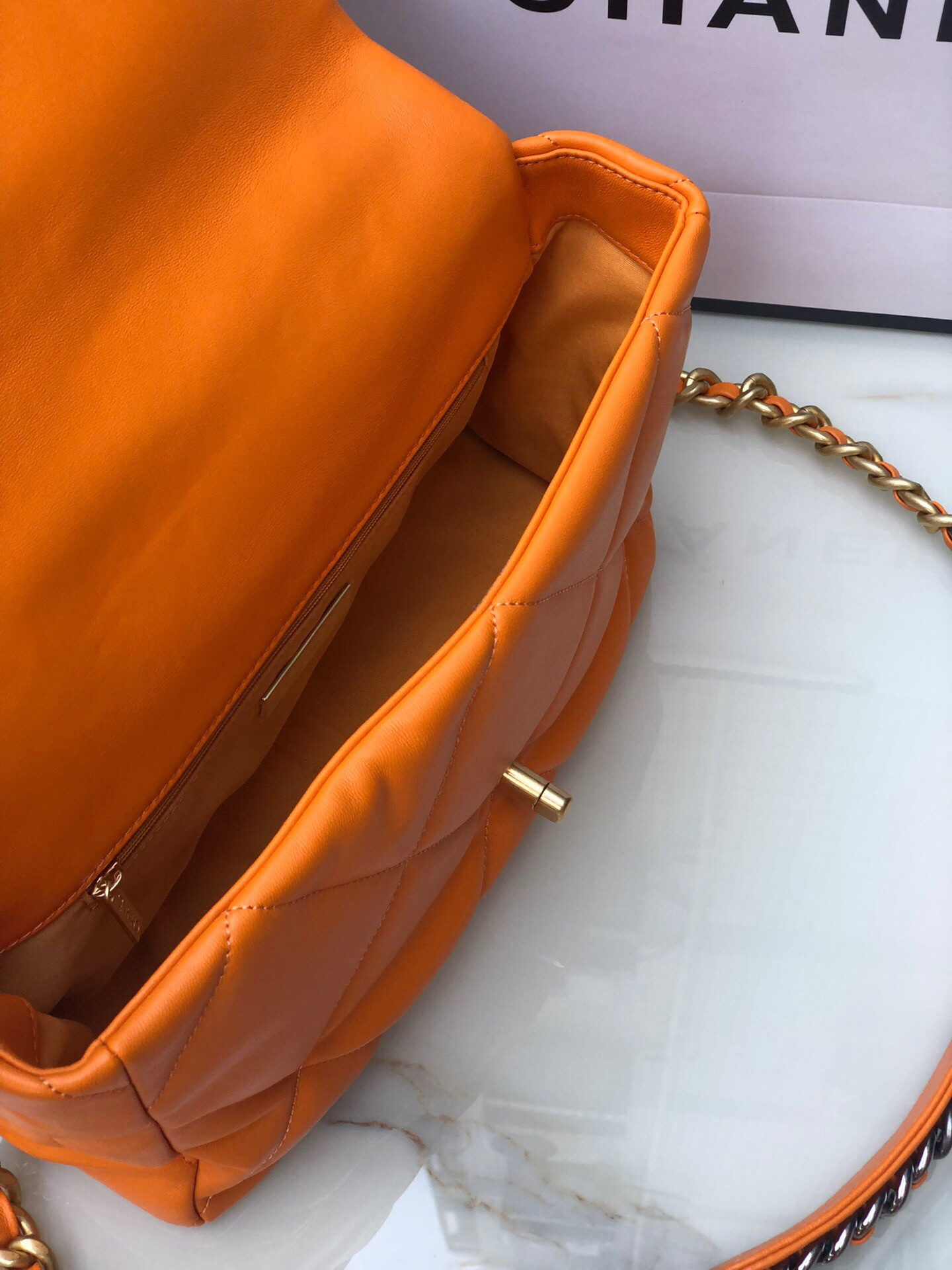 CHANEL 19 LARGE HANDBAG Shiny Leather, Gold-Tone, Silver-Tone Ruthenium-Finish Metal Orange 7.8 * 11.7 * 3.9 in - Image 10
