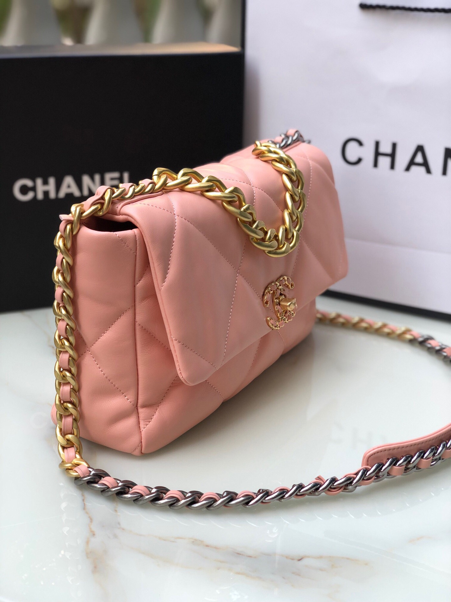 CHANEL 19 LARGE HANDBAG Shiny Leather, Gold-Tone, Silver-Tone Ruthenium-Finish Metal Light Pink 7.8 * 11.7 * 3.9 in - Image 3