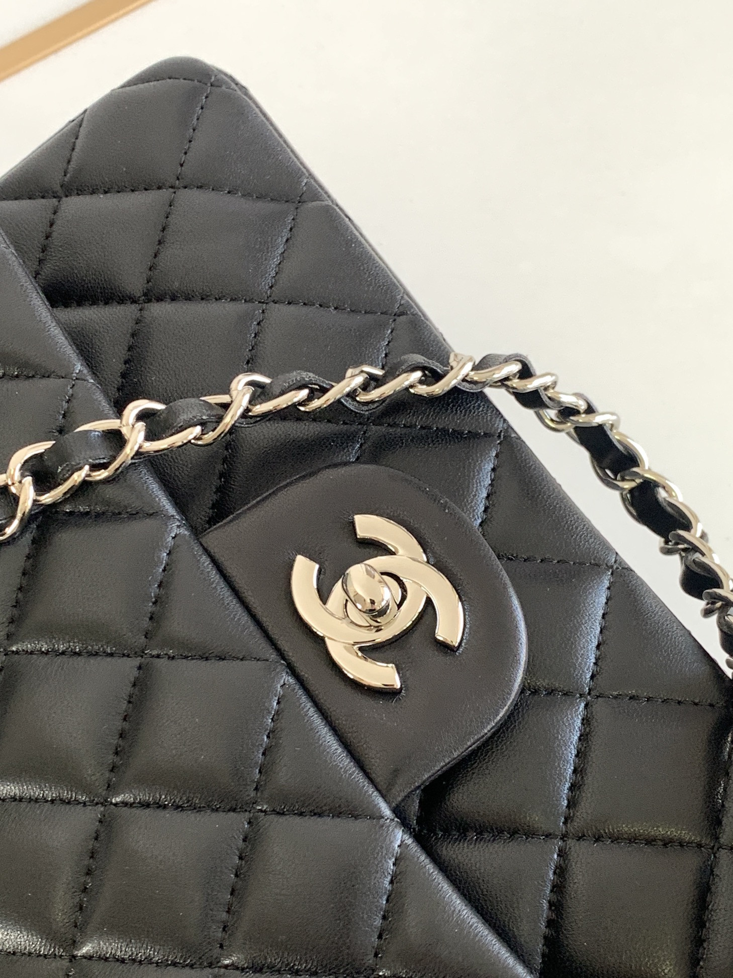 CHANEL CLASSIC HANDBAG GRAINED SHINY CALFSKIN - Image 6