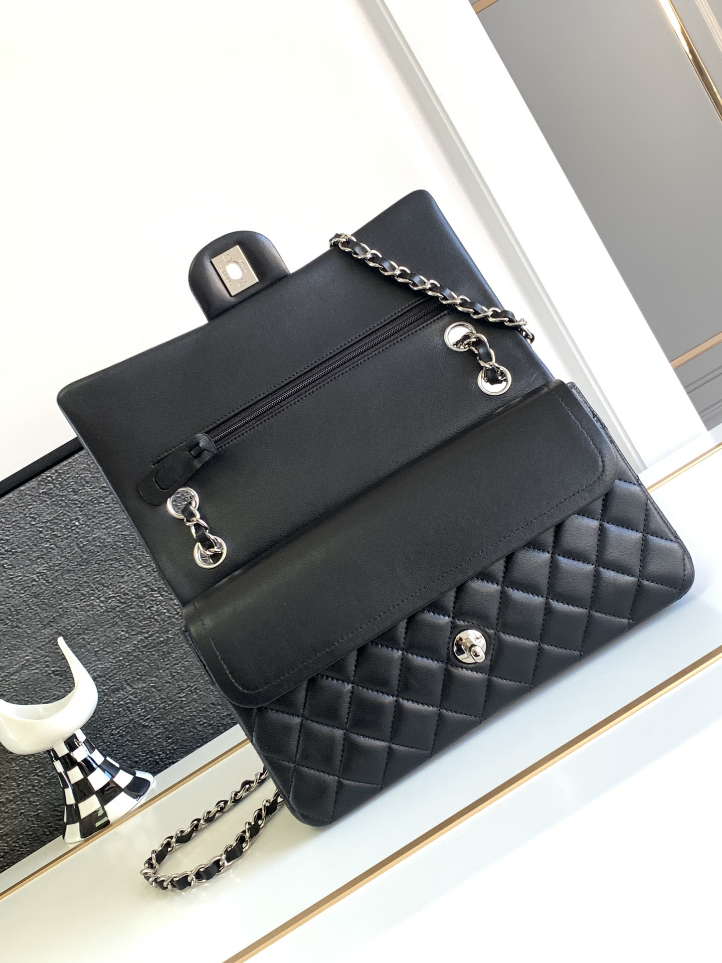 CHANEL CLASSIC HANDBAG GRAINED SHINY CALFSKIN - Image 7