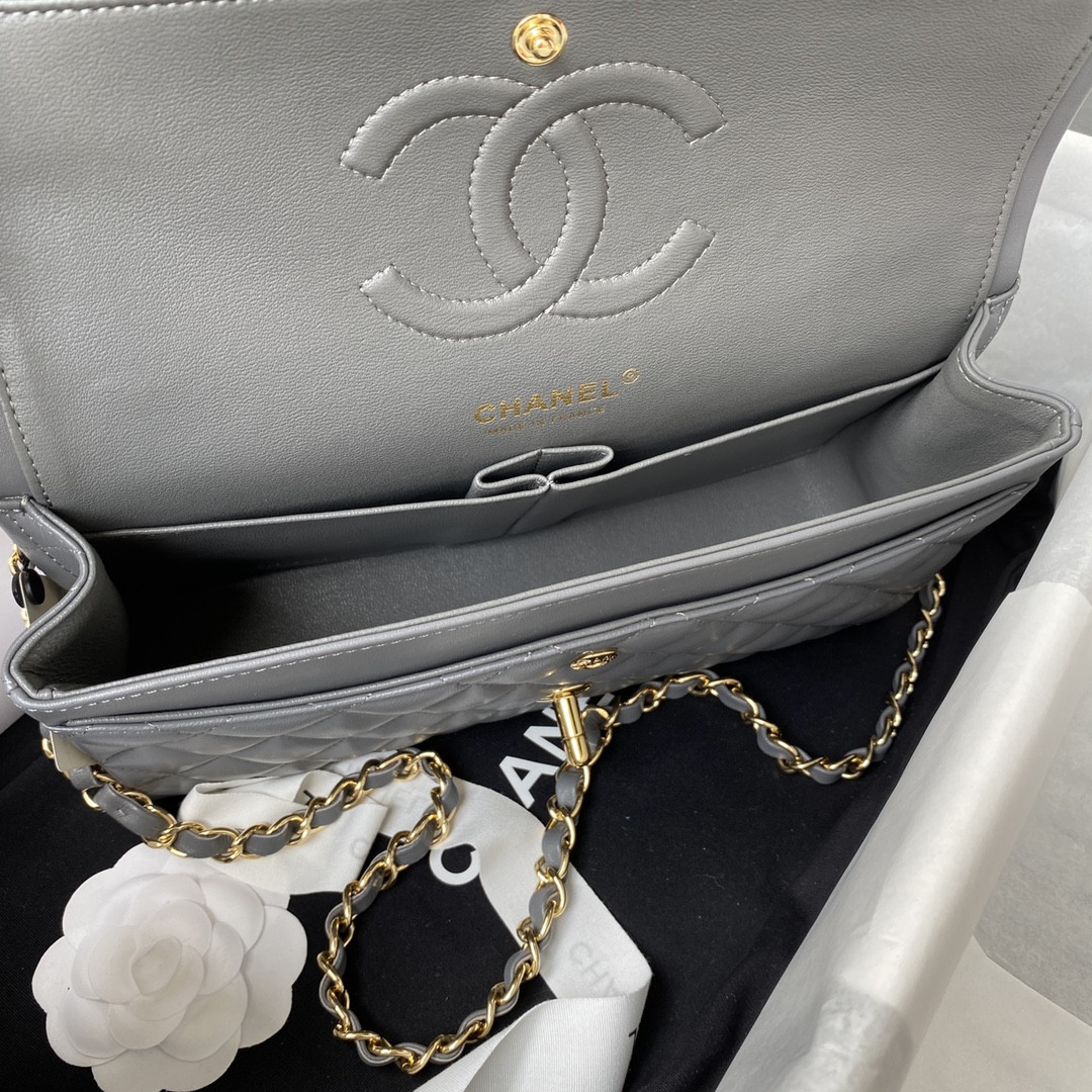 CHANEL CLASSIC HANDBAG GRAINED CALFSKIN GOLD-TONE METAL GRAY 6 × 9.9 × 2.5 in - Image 8
