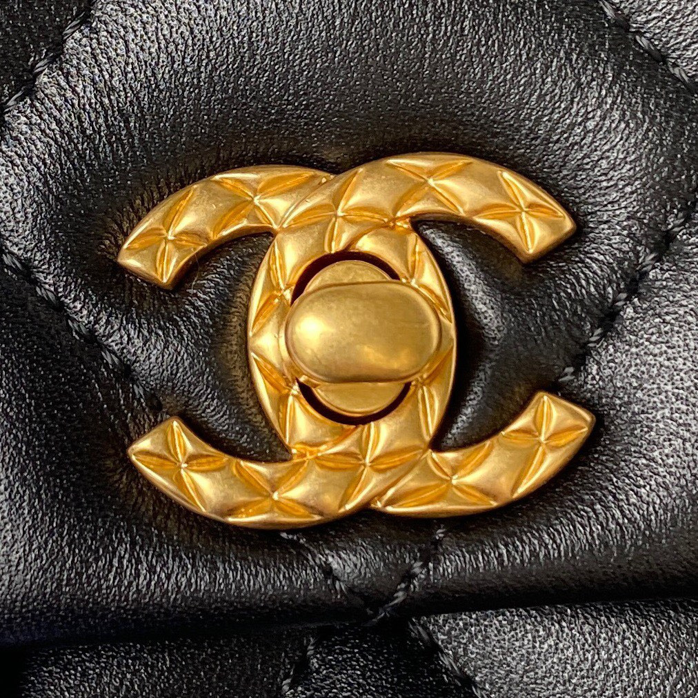 CHANEL MINI FLAP BAG BLACK 5.3 × 6.6 × 3.1 in - Image 4