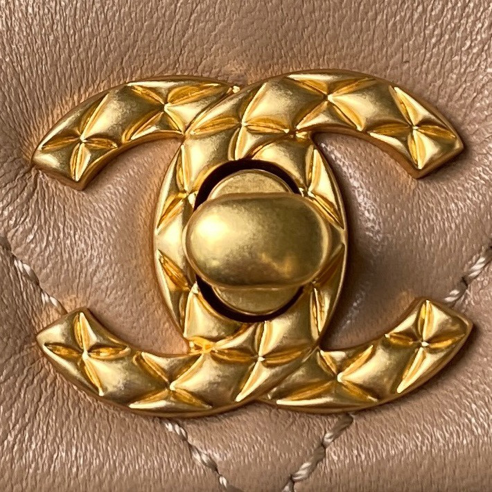 CHANEL MINI FLAP BAG Khaki 5.3 × 6.6 × 3.1 in - Image 4