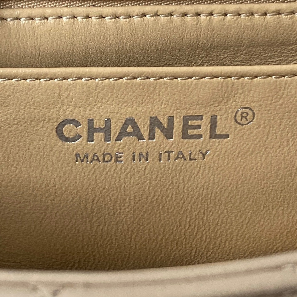 CHANEL MINI FLAP BAG SHINY CALFSKIN SILVER-TONE METAL LIGHT beige 4.7 × 7.8 × 2.3 in - Image 8