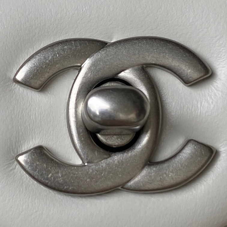 CHANEL MINI FLAP BAG SHINY CALFSKIN SILVER-Tone METAL WHITE 5.3 × 6.6 × 3.1 in - Image 4