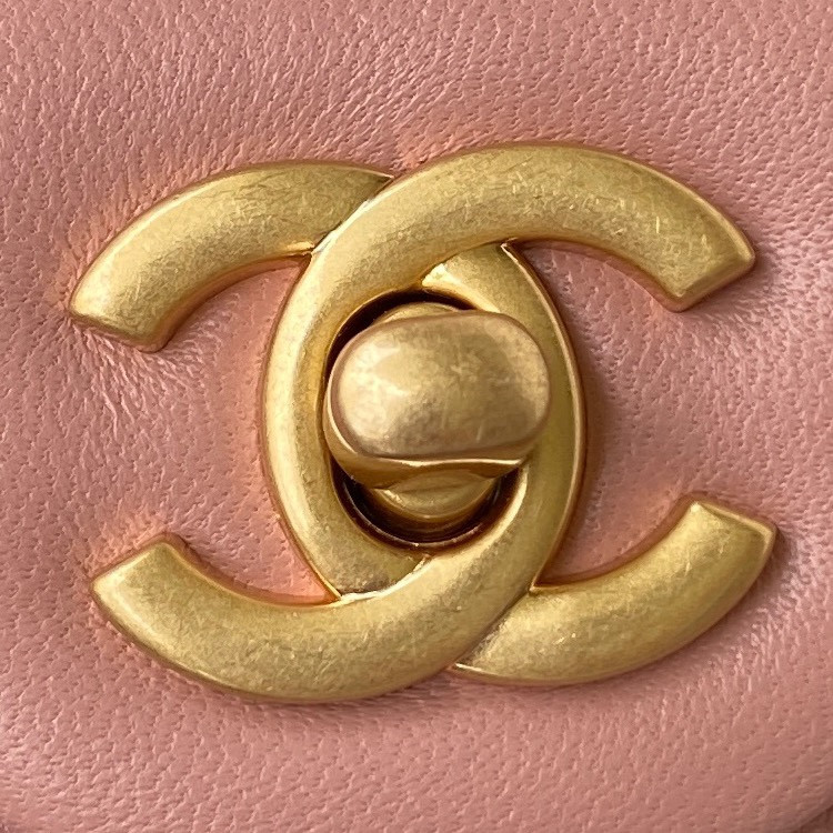 CHANEL MINI FLAP BAG SHINY CALFSKIN gold-TONE METAL PINK 4.7 × 7.8 × 2.3 in - Image 4