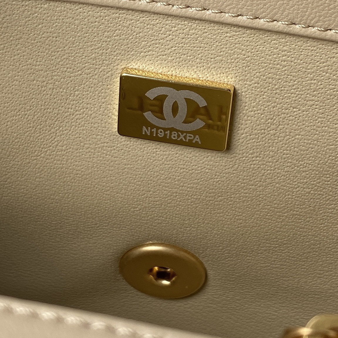 CHANEL MINI FLAP BAG SHINY CALFSKIN Gold-Tone METAL Beige 5.3 × 6.6 × 3.1 in - Image 9