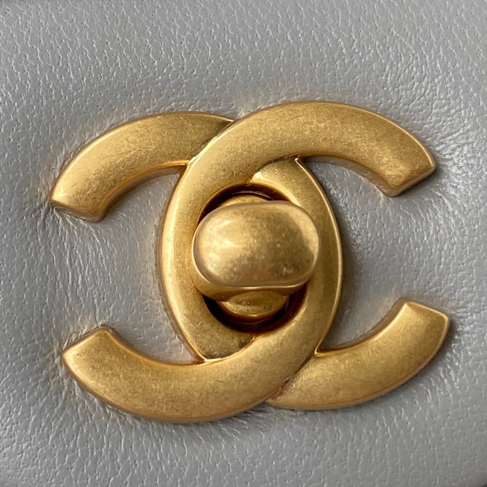 CHANEL MINI FLAP BAG SHINY CALFSKIN Gold-Tone METAL LIGHT BLUE 5.3 × 6.6 × 3.1 in - Image 4