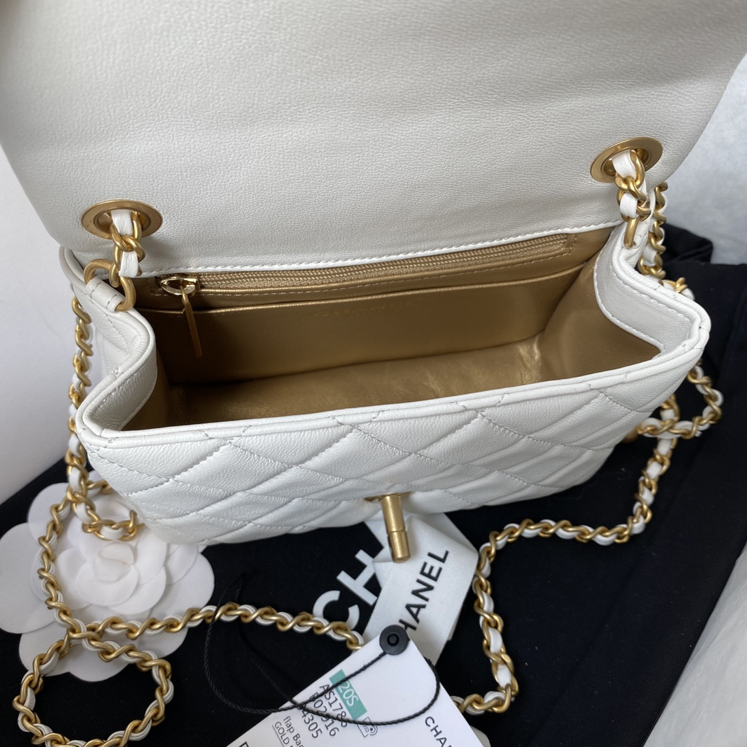 CHANEL MINI FLAP BAG SHINY CALFSKIN Gold-Tone METAL WHITE 5.3 × 6.6 × 3.1 in - Image 7