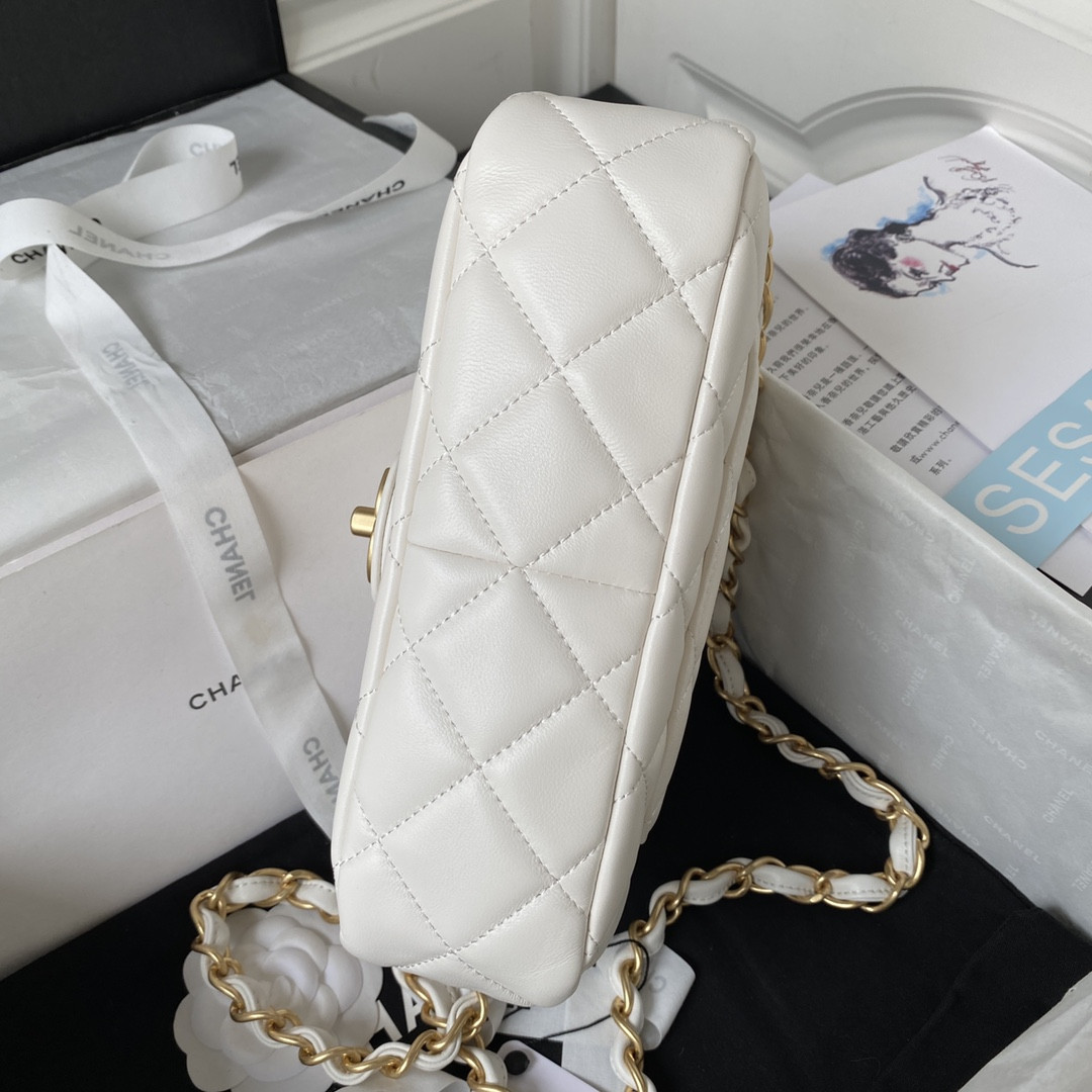 CHANEL SMALL CLASSIC HANDBAG GRAINED SHINY CALFSKIN Gold-TONE METAL white 5.7 × 9 × 2.3 IN - Image 6