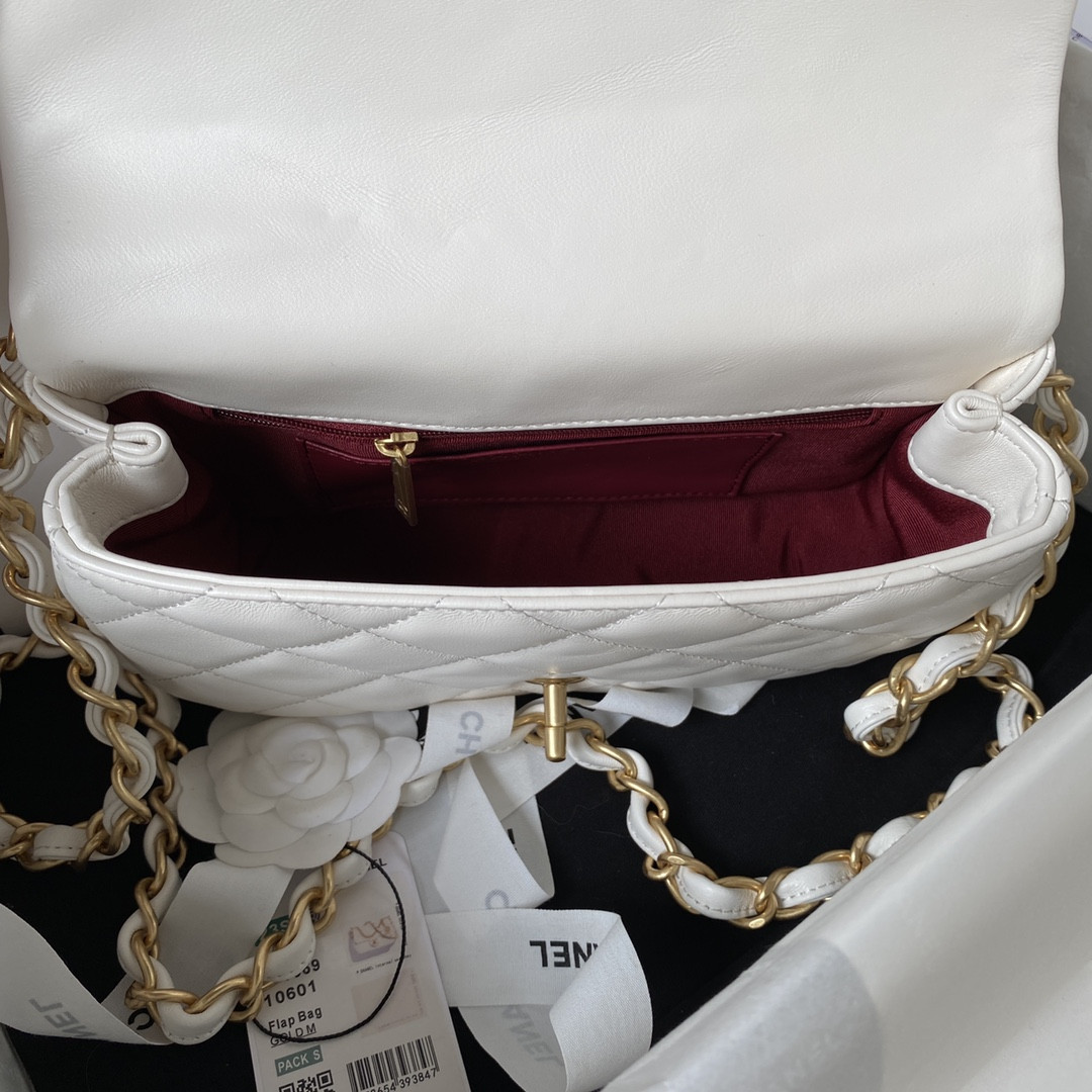 CHANEL SMALL CLASSIC HANDBAG GRAINED SHINY CALFSKIN Gold-TONE METAL white 5.7 × 9 × 2.3 IN - Image 7