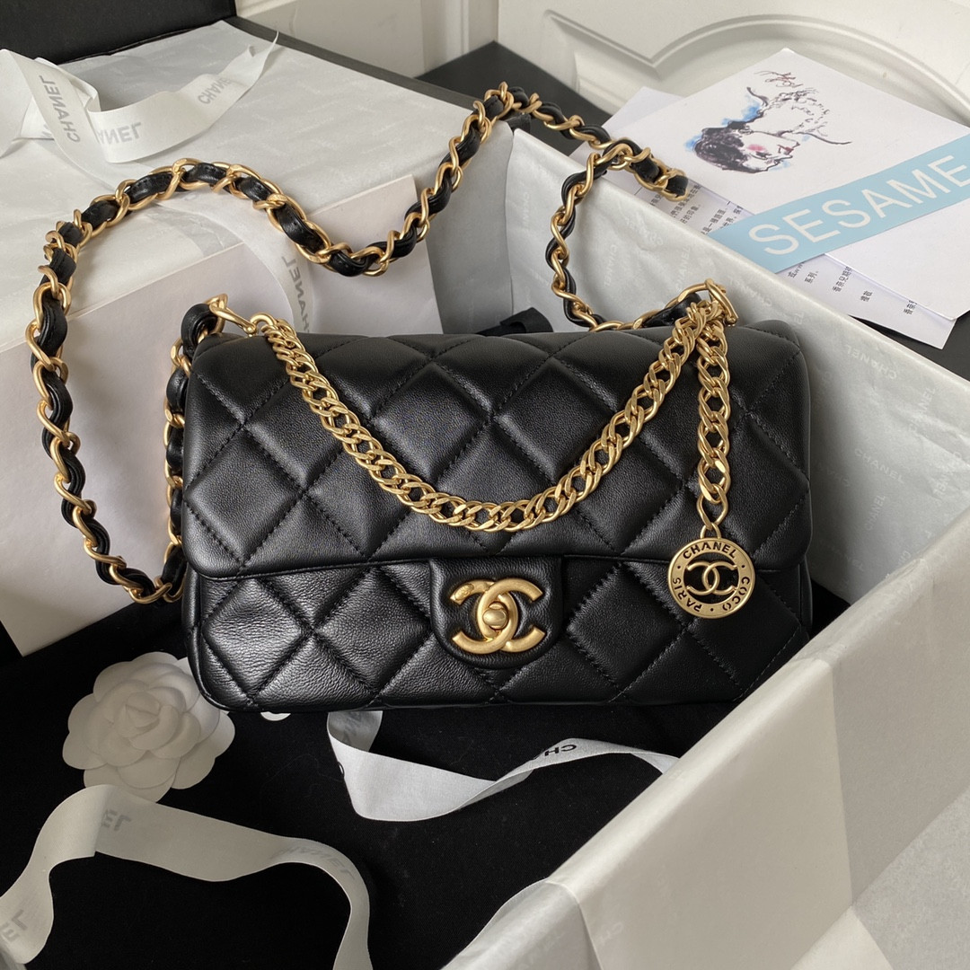 CHANEL SMALL CLASSIC HANDBAG GRAINED SHINY CALFSKIN Gold-TONE METAL black 5.7 × 9 × 2.3 IN