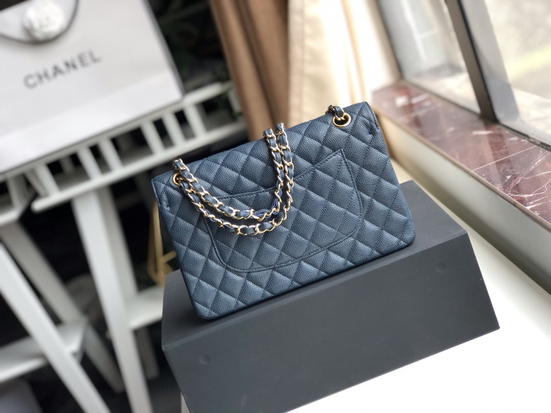 CHANEL CLASSIC HANDBAG GRAINED CALFSKIN GOLD-TONE METAL NAVY 6 × 9.9 × 2.5 in - Image 3