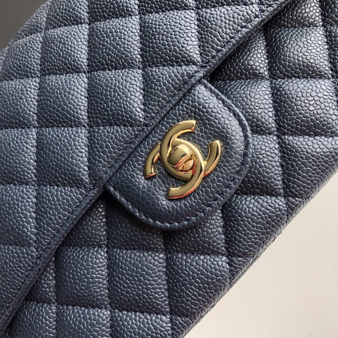 CHANEL CLASSIC HANDBAG GRAINED CALFSKIN GOLD-TONE METAL NAVY 6 × 9.9 × 2.5 in - Image 6