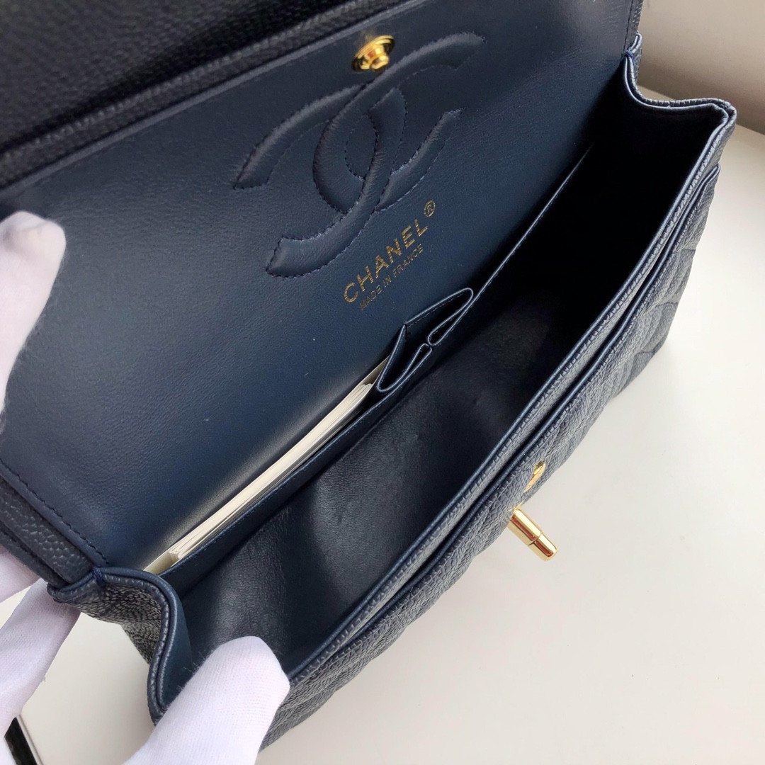 CHANEL CLASSIC HANDBAG GRAINED CALFSKIN GOLD-TONE METAL NAVY 6 × 9.9 × 2.5 in - Image 9