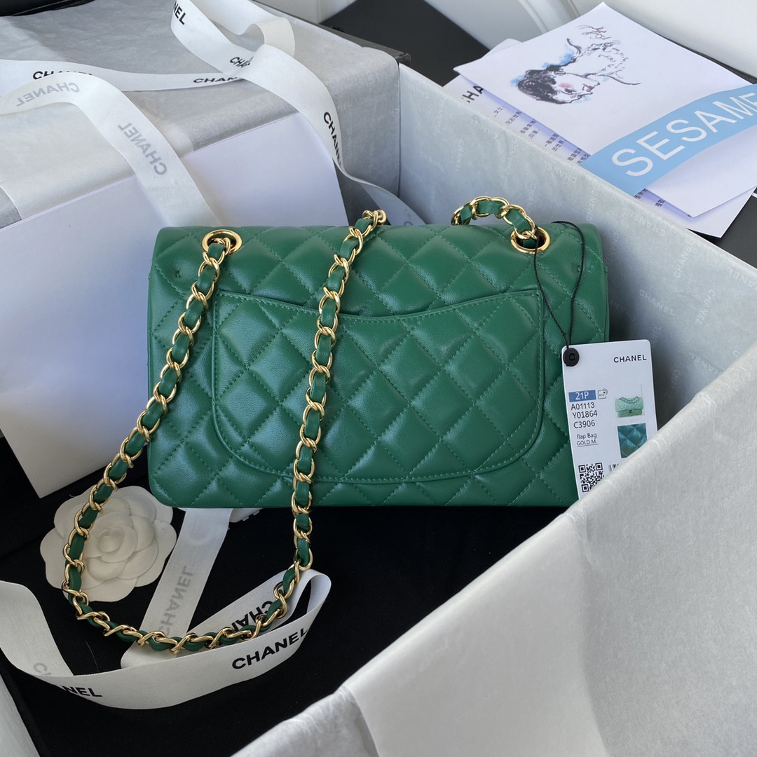 CHANEL SMALL CLASSIC HANDBAG Grained Calfskin Gold-Tone Metal Green 5.7 × 9 × 2.3 in - Image 4