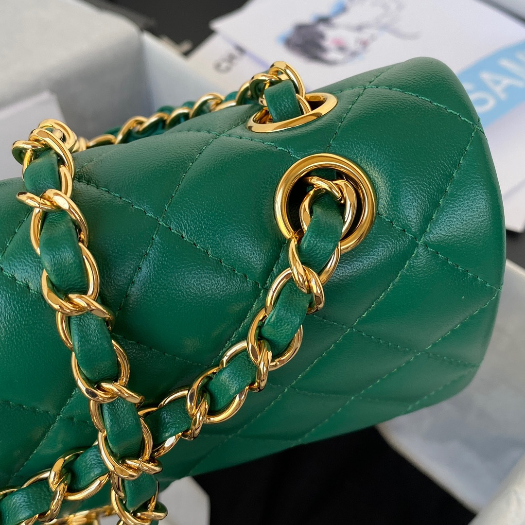 CHANEL SMALL CLASSIC HANDBAG Grained Calfskin Gold-Tone Metal Green 5.7 × 9 × 2.3 in - Image 6