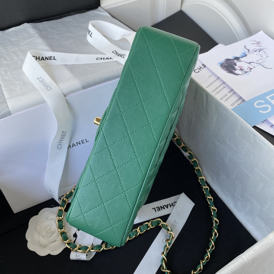 CHANEL SMALL CLASSIC HANDBAG Grained Calfskin Gold-Tone Metal Green 5.7 × 9 × 2.3 in - Image 8