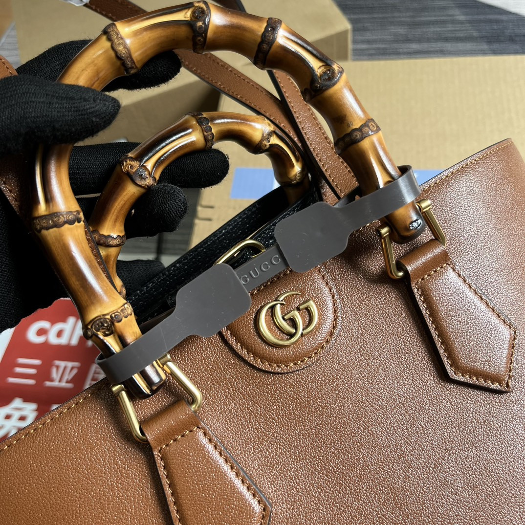 GUCCI DIANA MEDIUM TOTE BAG Cuir 750394 (31*27*15cm) - Image 6