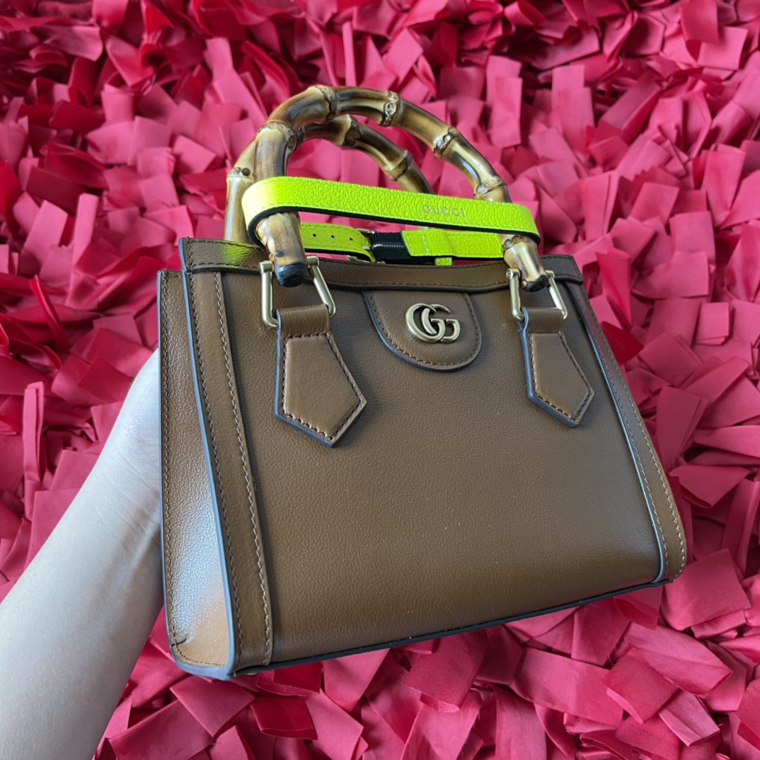 GUCCI DIANA MINI TOTE BAG Khaki 20W x 16H x 10D CM - Image 3