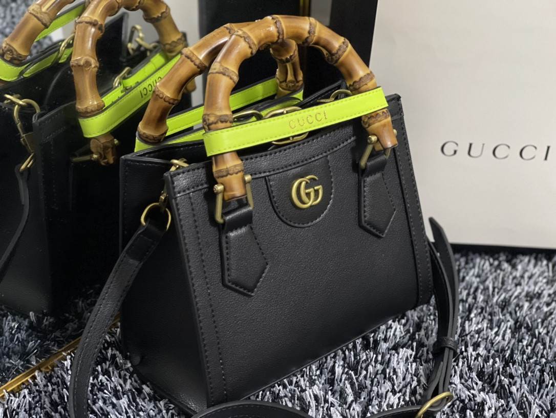 GUCCI DIANA MINI TOTE BAG Black 20W x 16H x 10D CM - Image 3