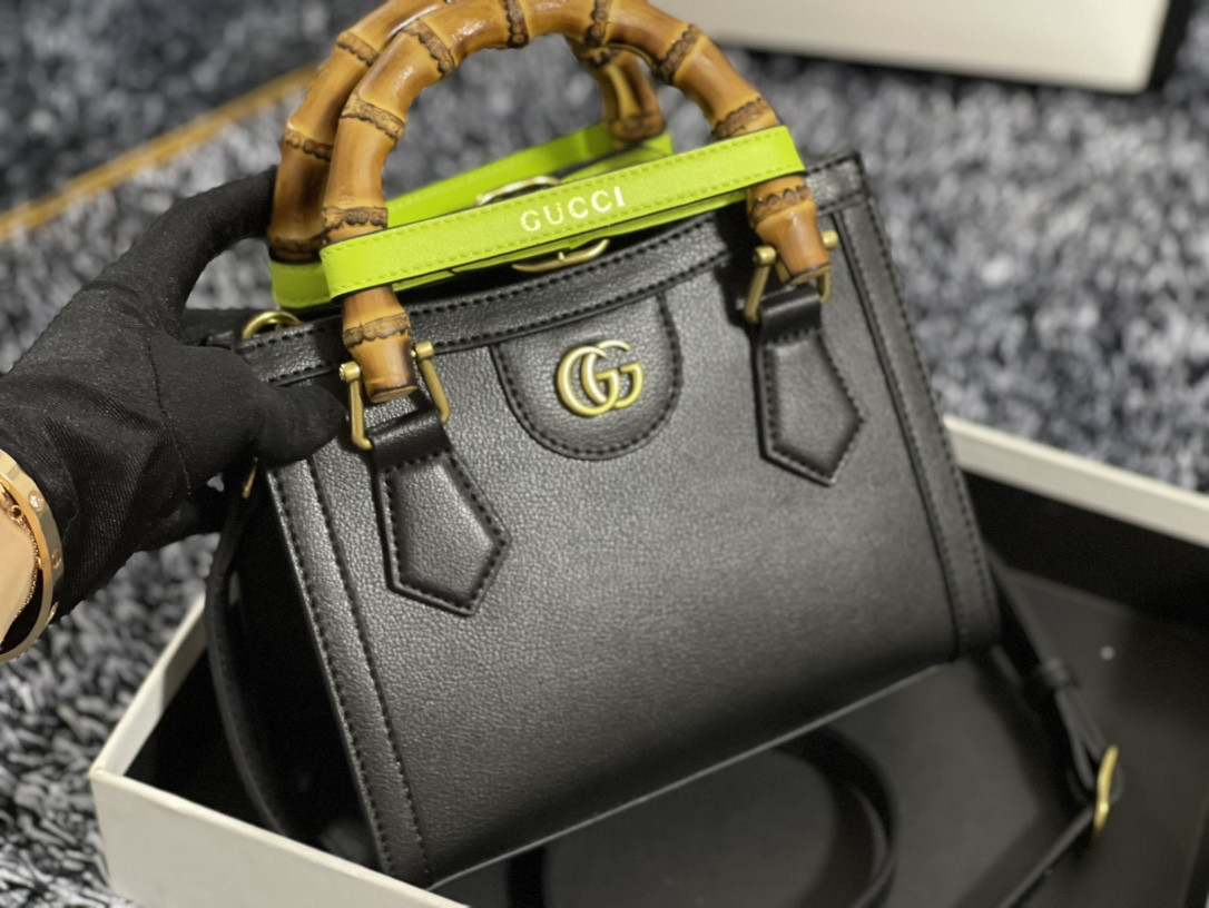 GUCCI DIANA MINI TOTE BAG Black 20W x 16H x 10D CM - Image 7