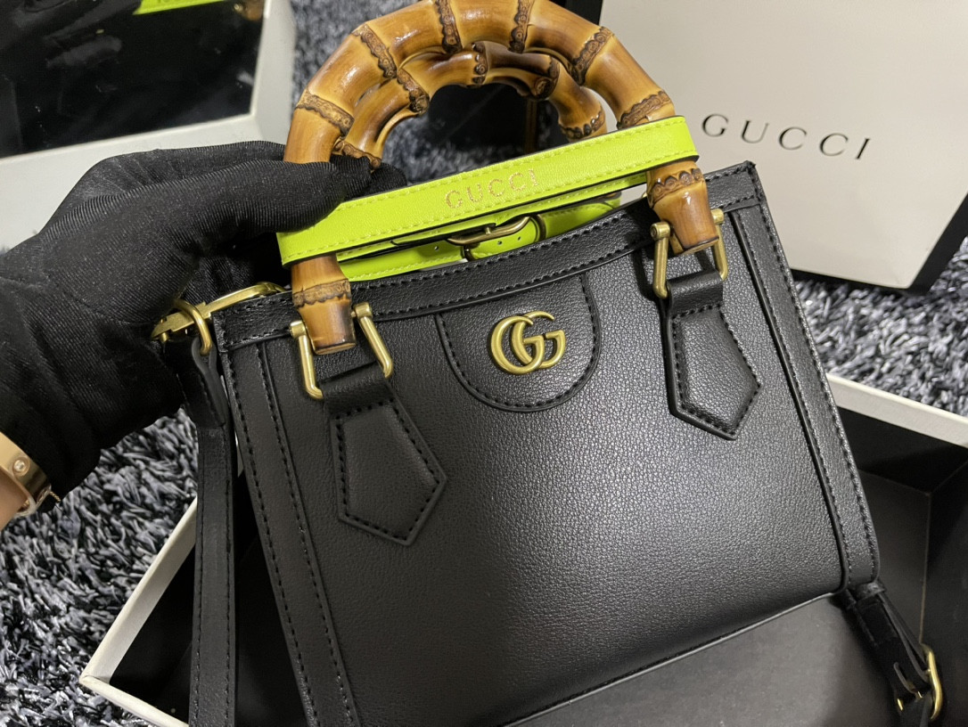 GUCCI DIANA MINI TOTE BAG Black 20W x 16H x 10D CM - Image 10