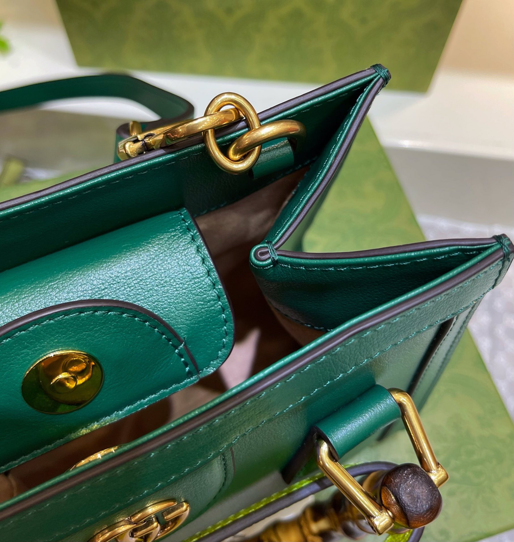 GUCCI DIANA MINI TOTE BAG Green 20W x 16H x 10D CM - Image 5