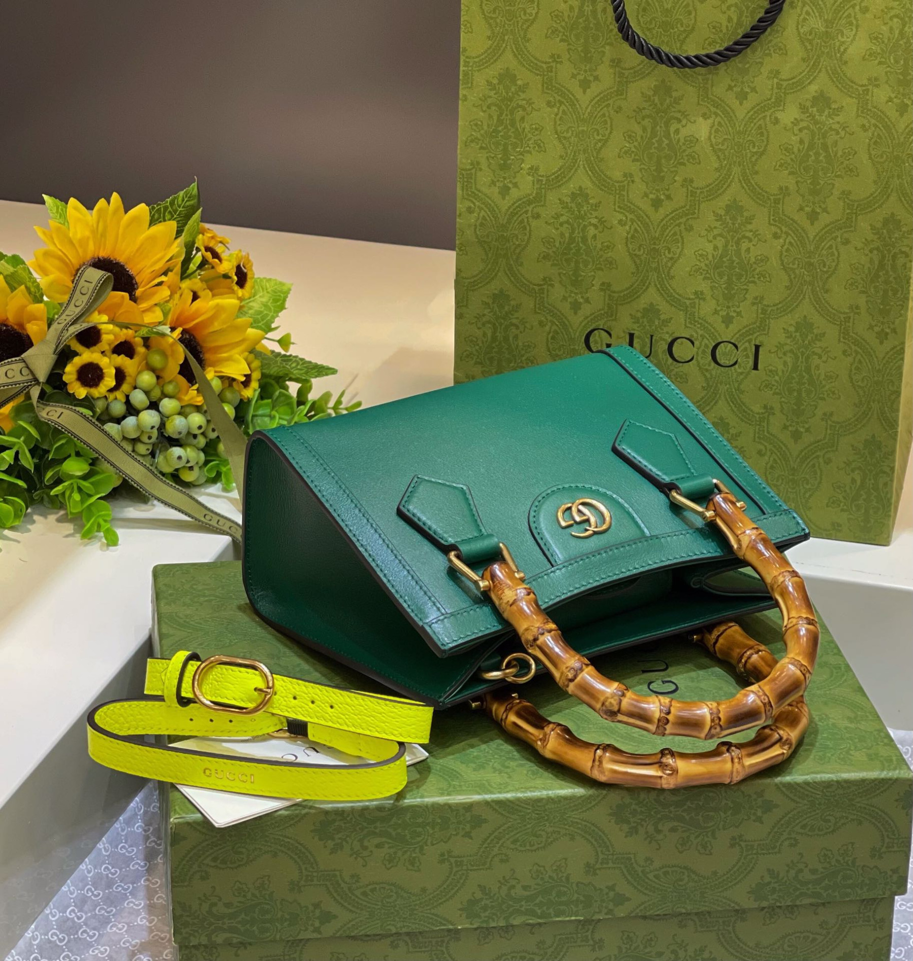 GUCCI DIANA MINI TOTE BAG Green 20W x 16H x 10D CM - Image 8