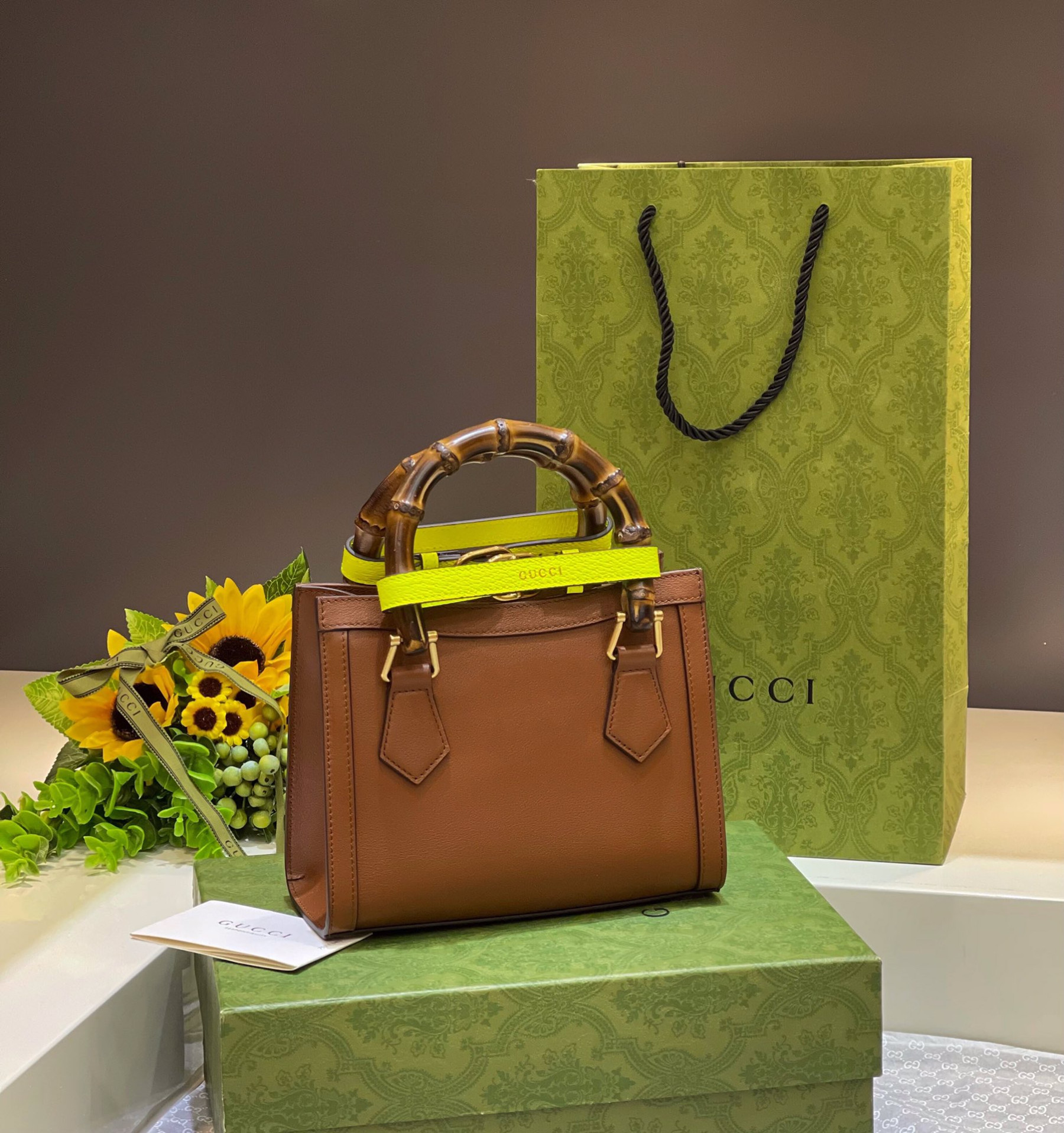 GUCCI DIANA MINI TOTE BAG Brown 20W x 16H x 10D CM - Image 3