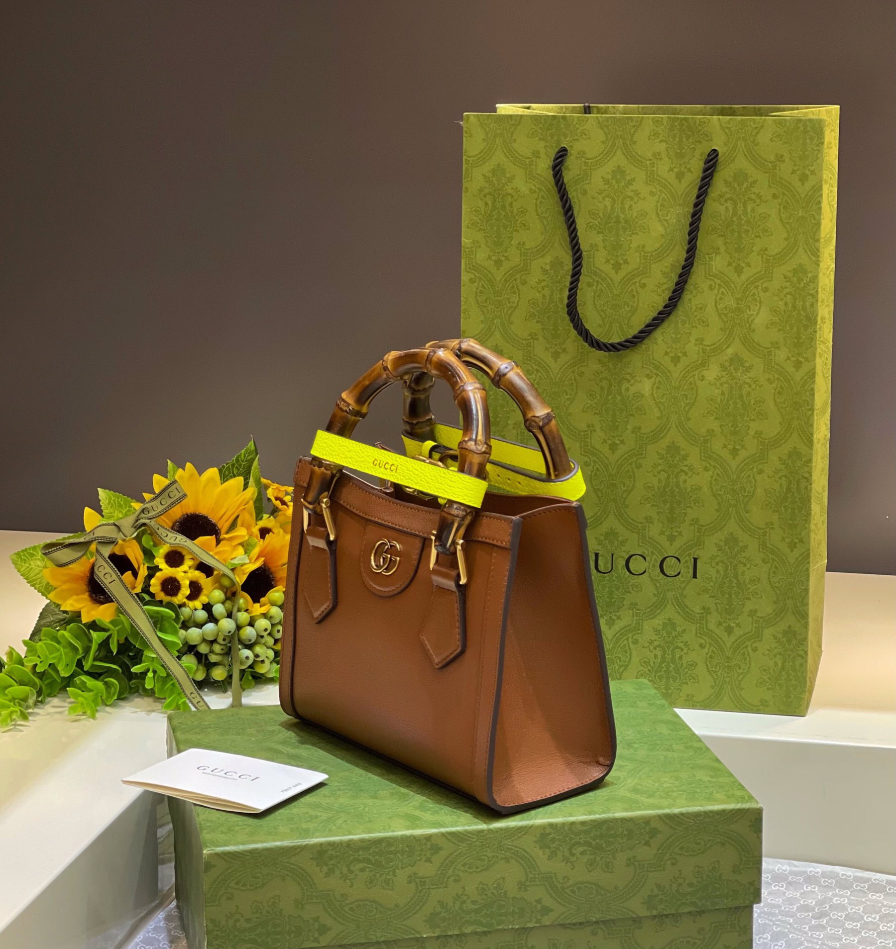 GUCCI DIANA MINI TOTE BAG Brown 20W x 16H x 10D CM - Image 4
